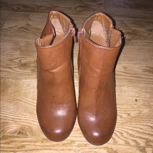 Bamboo Chunky Brown Booties sz 8 - Picture 2 of 4