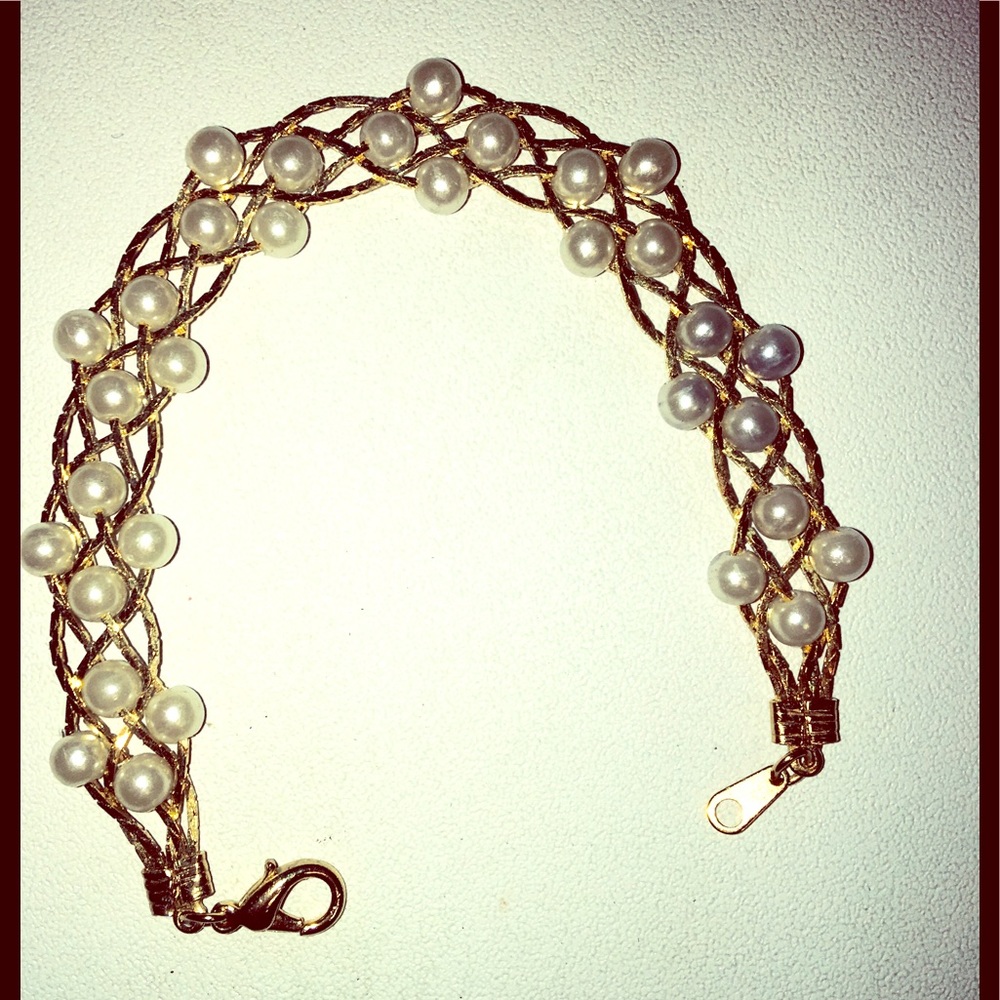 Vintage Pearl and Gold Twist Bracelet