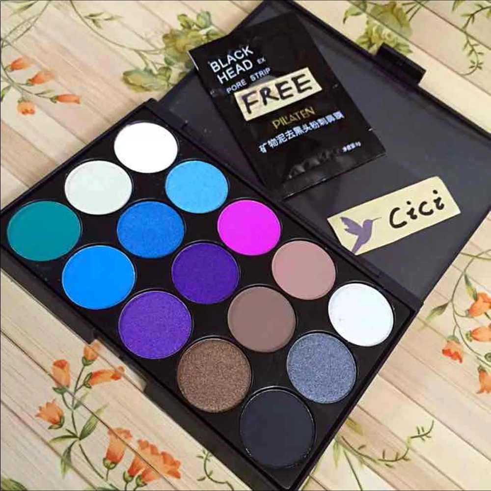 🌹🌹New 15 Color Eyeshadow Palette