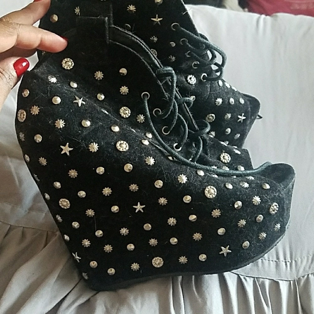 Faux suede wedge