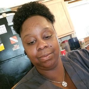 Meet your Posher, Lakeisha