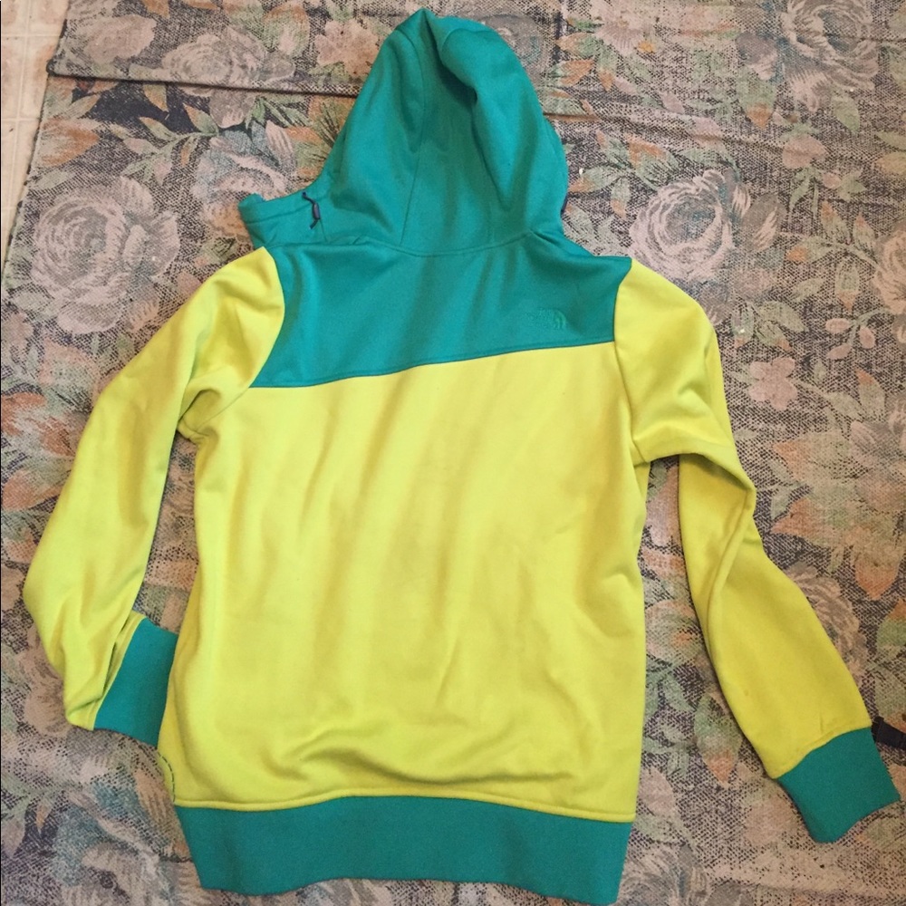North Face Hooded Softshell & Fleece Jacket - Picture 5 of 8