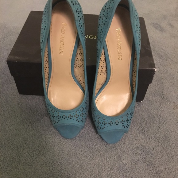 Enzo Angiolini Blue Peep Toe Heels - Picture 2 of 7