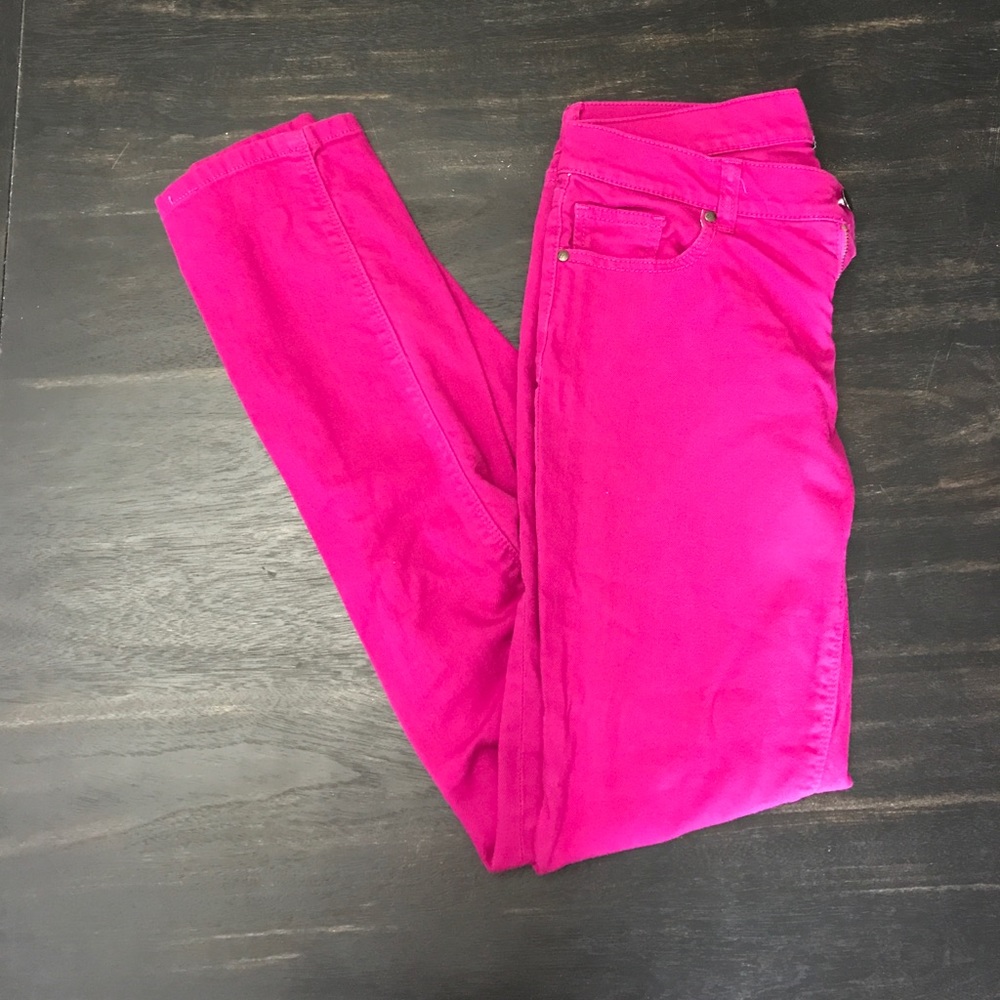 EUC pink skinny jeans