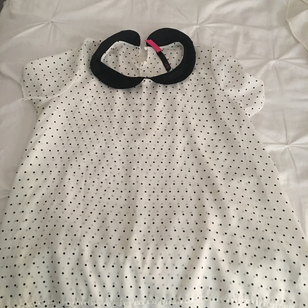 Black and white 1 X top