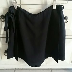 Banana Republic skorts