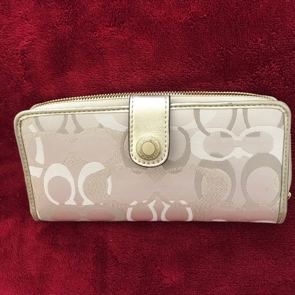 Coach wallet