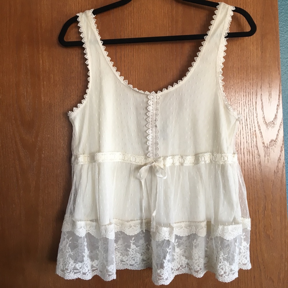 Super cute forever 21 top