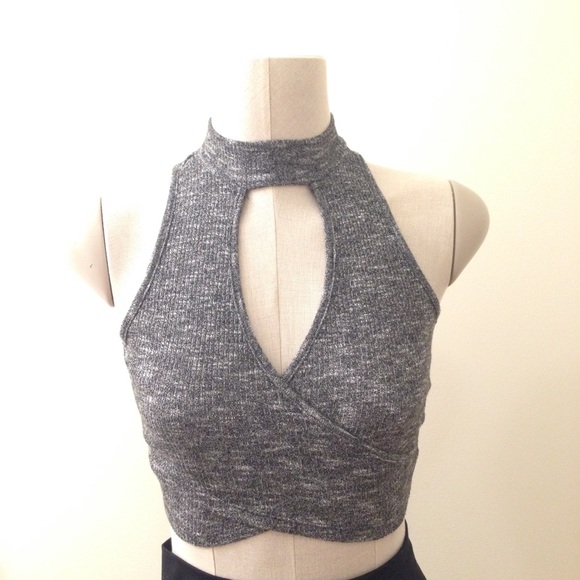 Crop Top - Picture 2 of 4