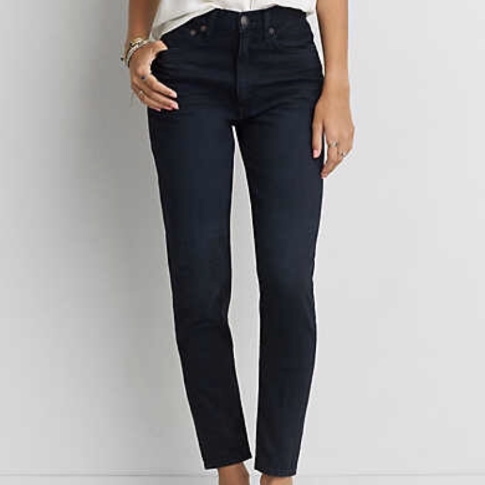 NWT AE Vintage Hi-Rise jeans