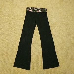 Victoria's secret yoga pants