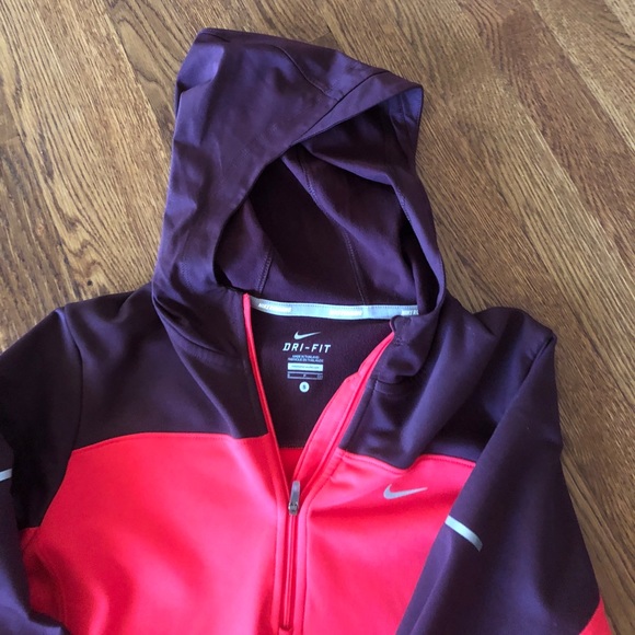 Women's Nike running hoodie. Sz S. Stay warm. - Picture 3 of 3