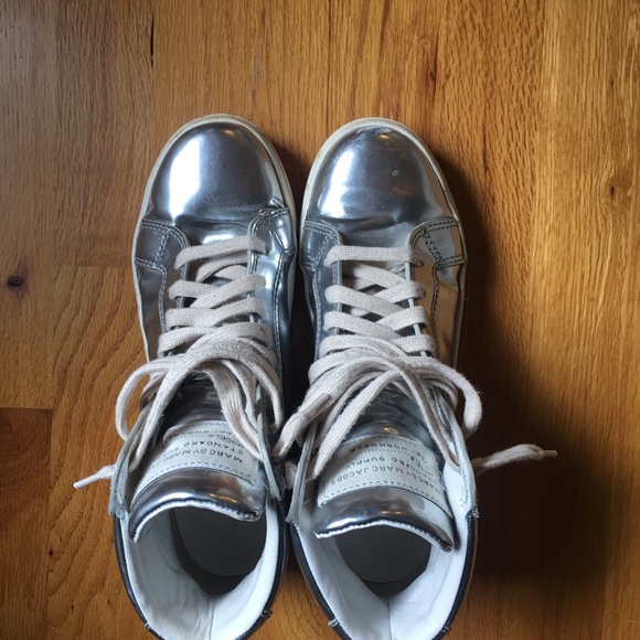 EDITOR'S PICK  |  MbyMJ metallic high tops - Picture 6 of 8