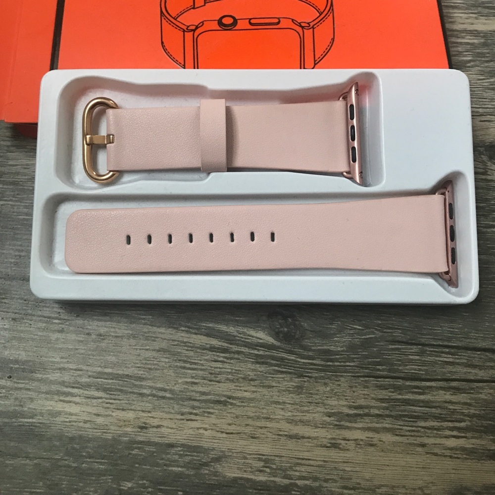 NEVER WORN with box! Apple Watch leather band 42mm