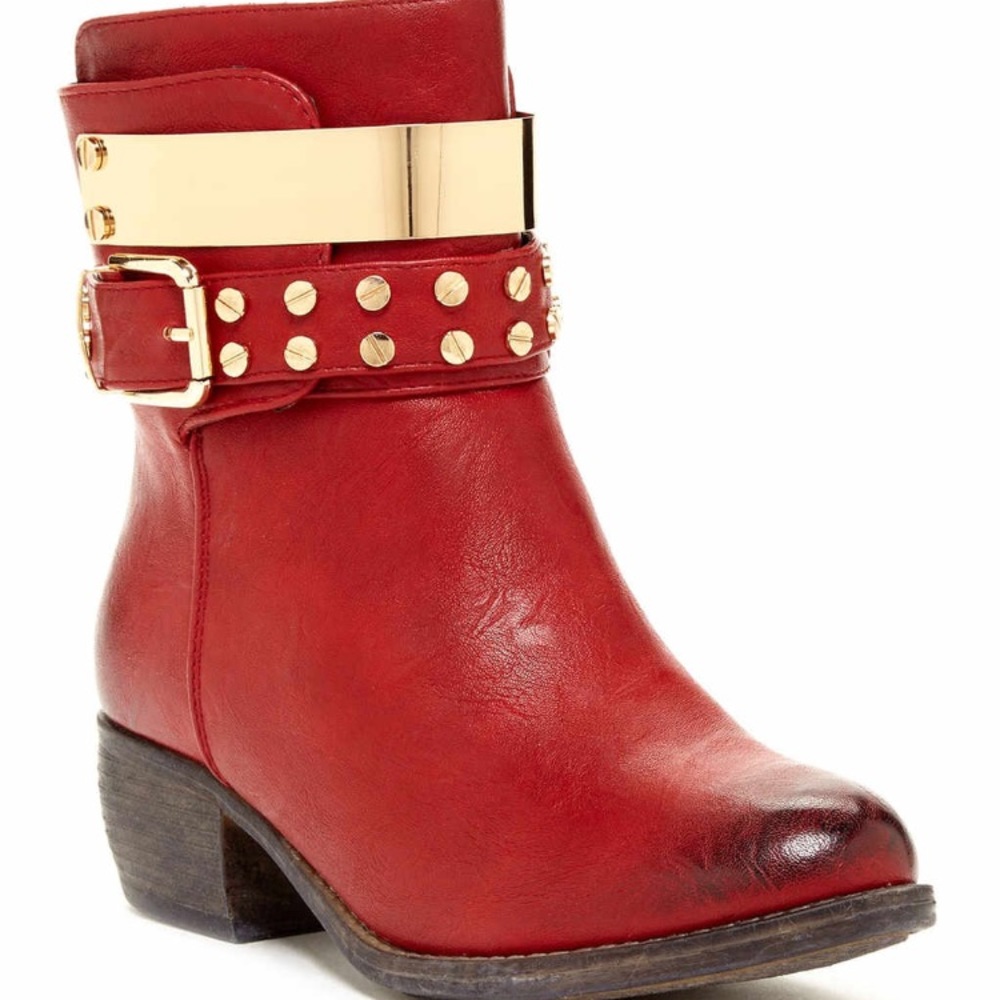 Bucco "Metal Plate Bootie" in Red. Size 6. EUC