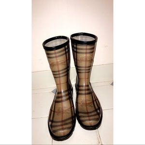 Authentic Burberry Rainboots