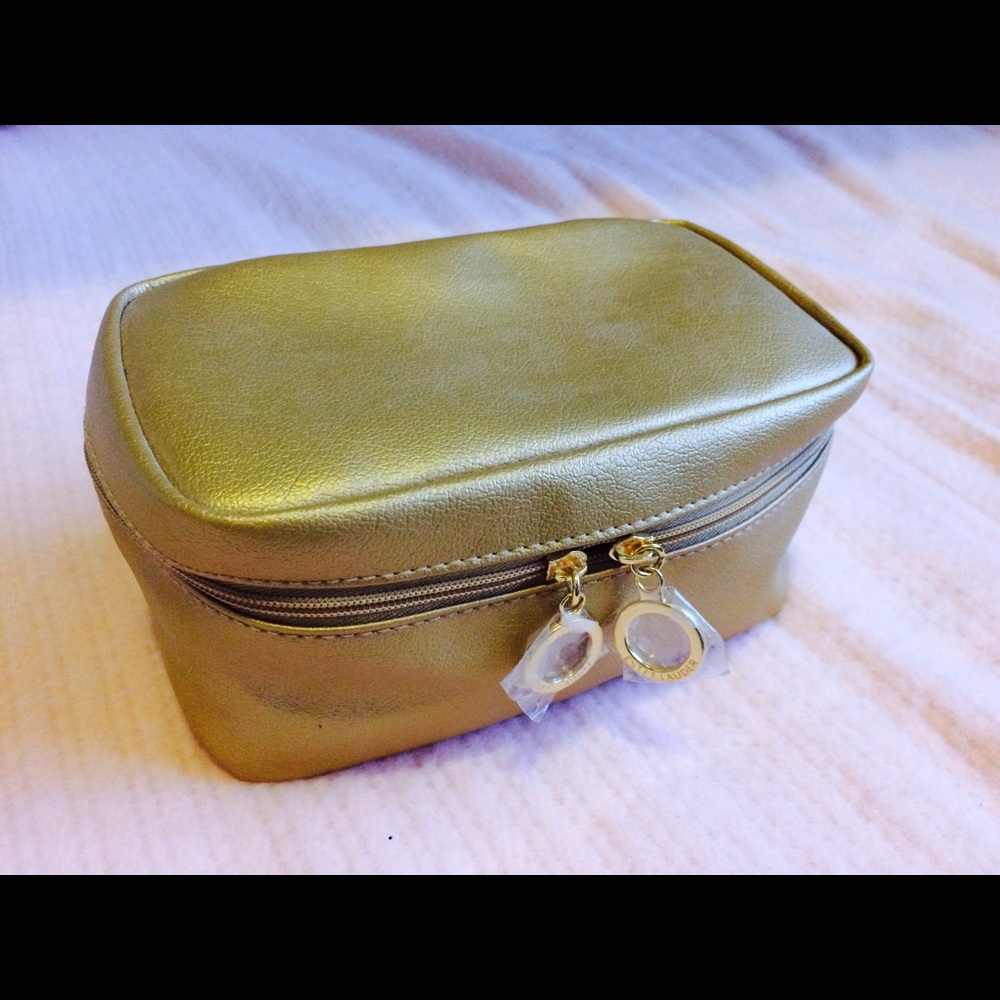 Estēe Lauder makeup bag