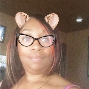 Meet your Posher, Danita