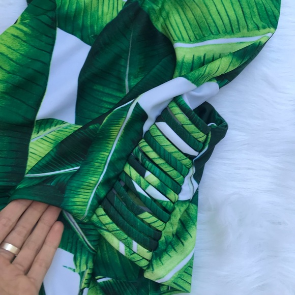 ♡ Palm Print Swimsuit - Picture 4 of 7