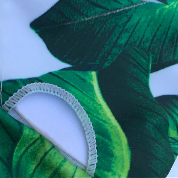 ♡ Palm Print Swimsuit - Picture 5 of 7