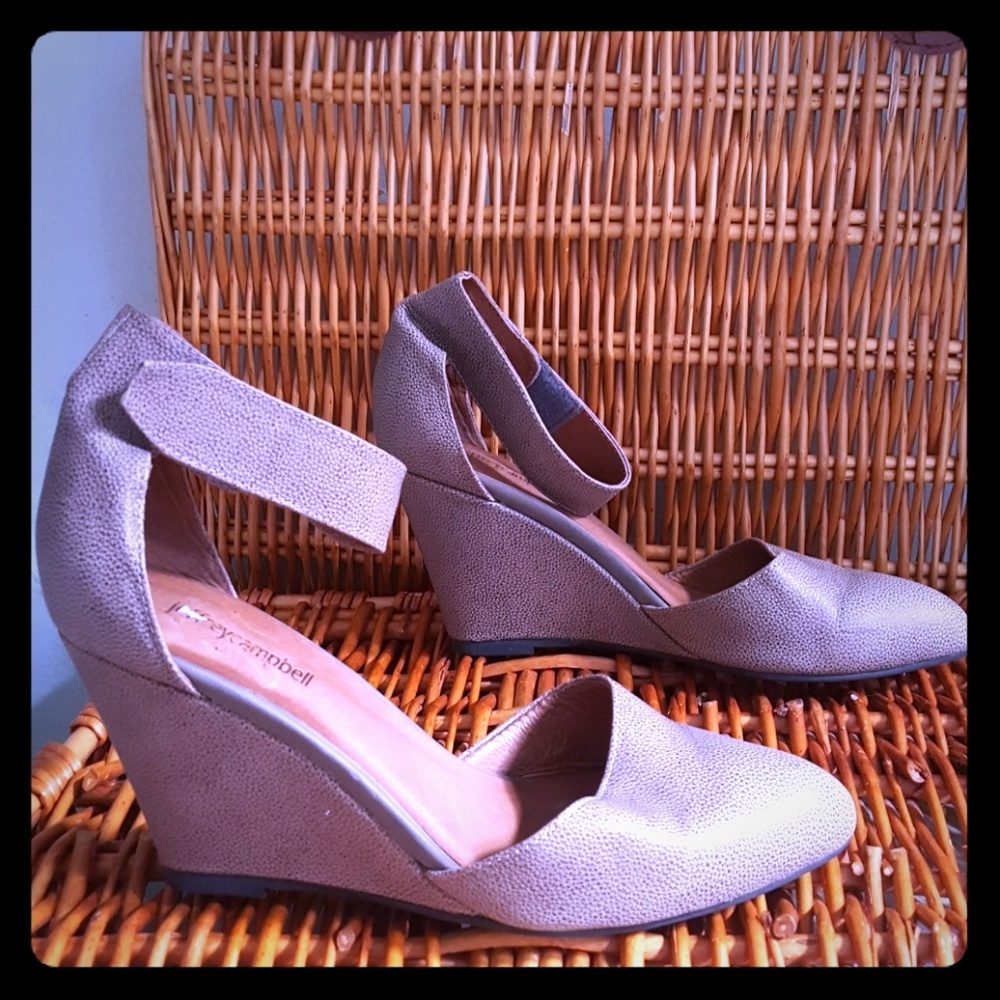 Jeffrey Campbell Tatum size 9