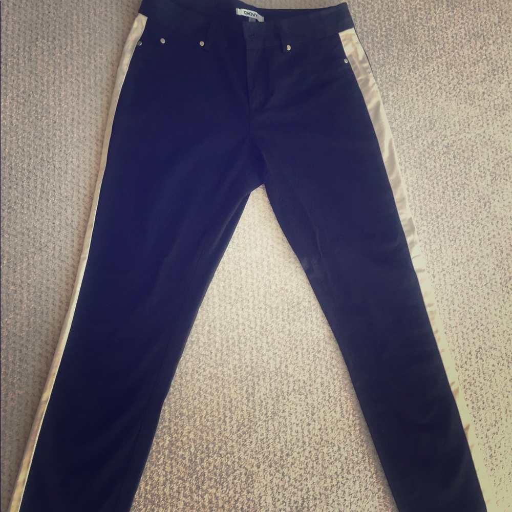 DKNYC Jeans with White Side Stripe, size 4