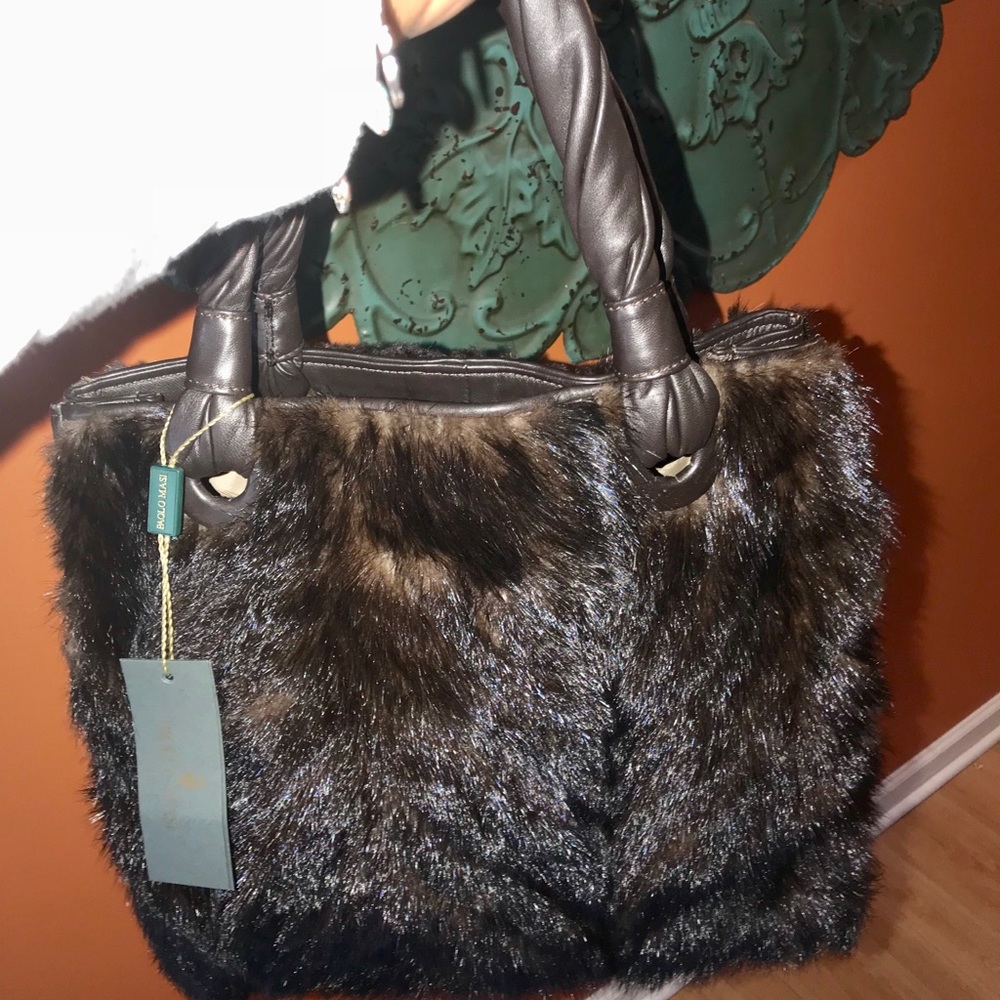 Paola Masi Authentic Mink Handbag 😍😘Gorgeous ‼️