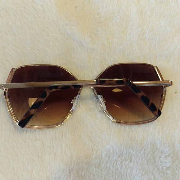 NWOT Gold Geometric Sunglasses - BOGO - Picture 4 of 4