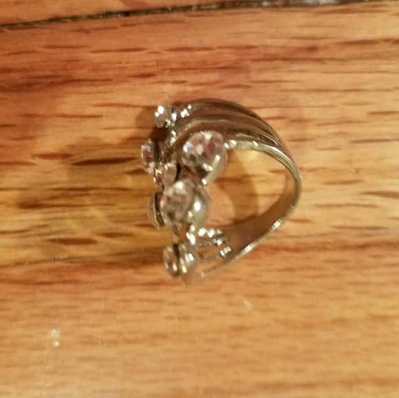 Statement Ring - Picture 3 of 4