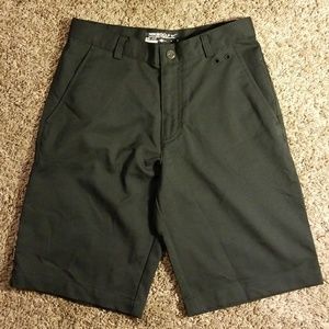 NIKE Golf Dri-Fit Shorts - Youth Medium