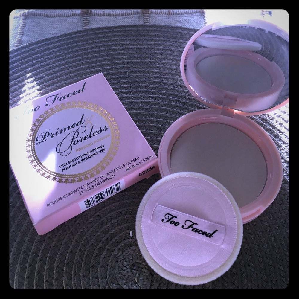 Too faced primed & poreless pressed powder NEW