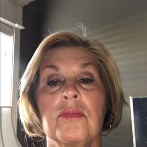 Meet your Posher, Patricia