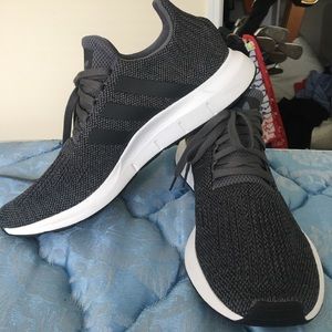 Men’s size 12. In perfect condition. NWOT