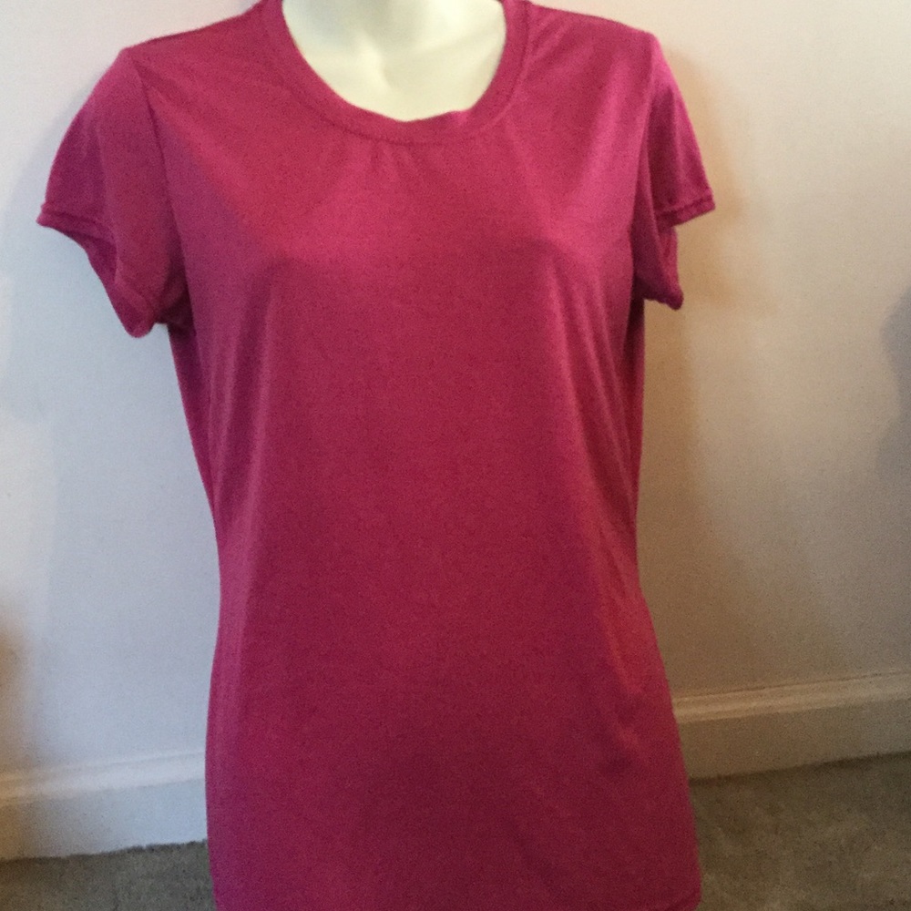 Champion loose fit shirt size medium