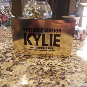 Kylie Jenner birthday edition replica
