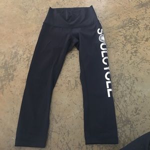 Lululemon for SoulCycle Capri Leggings in Sz 6