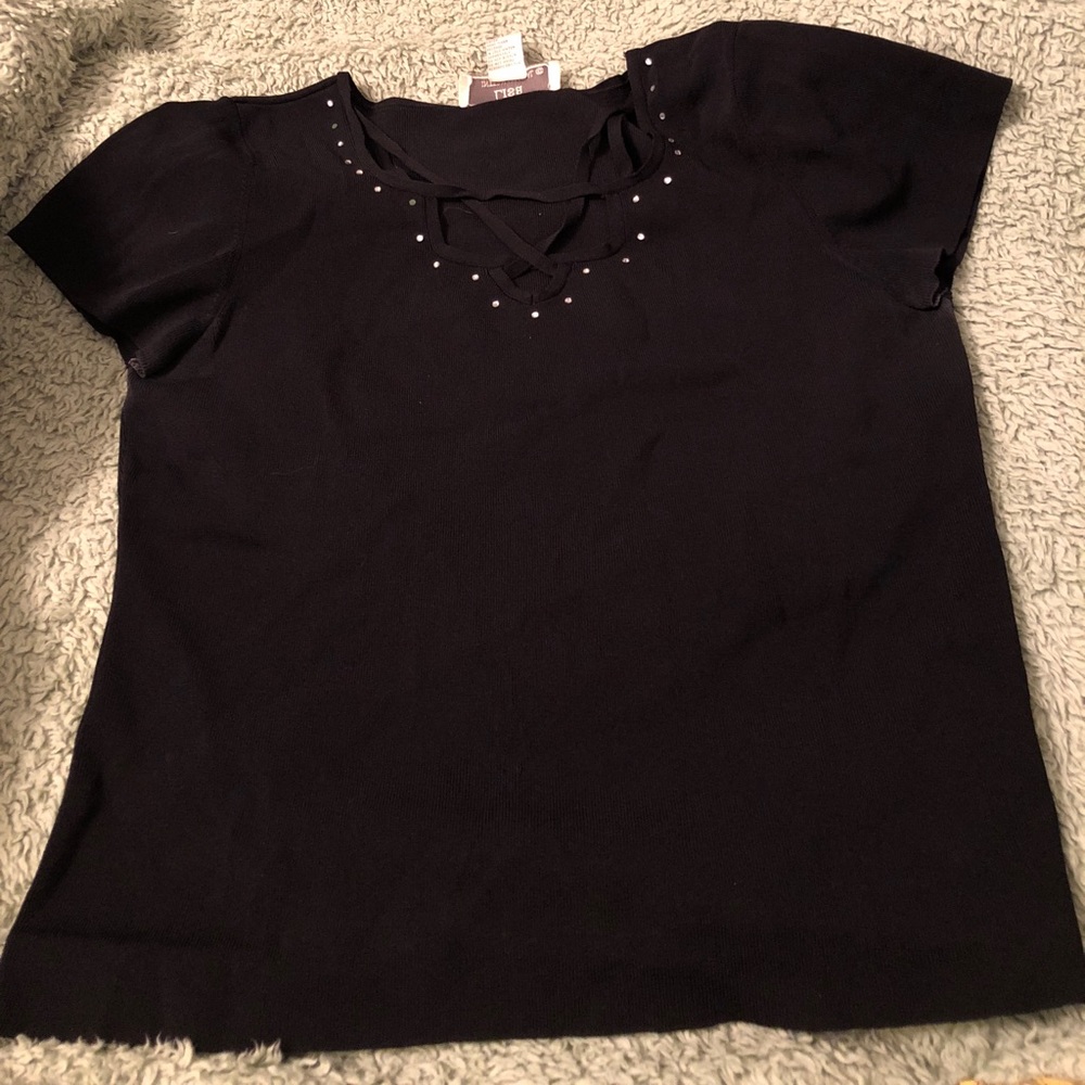 🐝Vintage Alert! Black Crisscross Stretch Blouse🐝