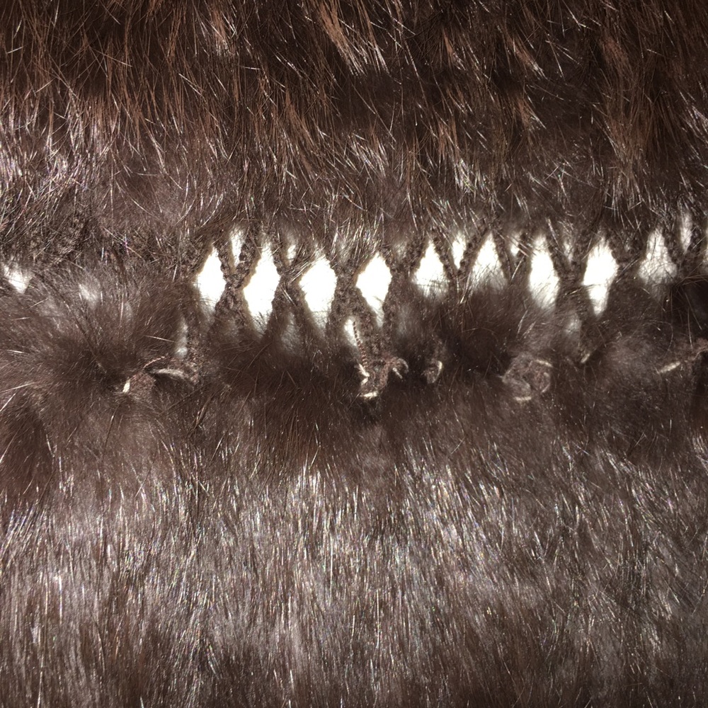 BCBG MAXAZRIA Small Rabbit Fur Vest - Picture 4 of 4