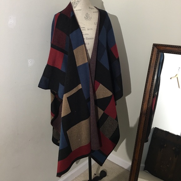 Sweaters - Color Block Shawl Sweater