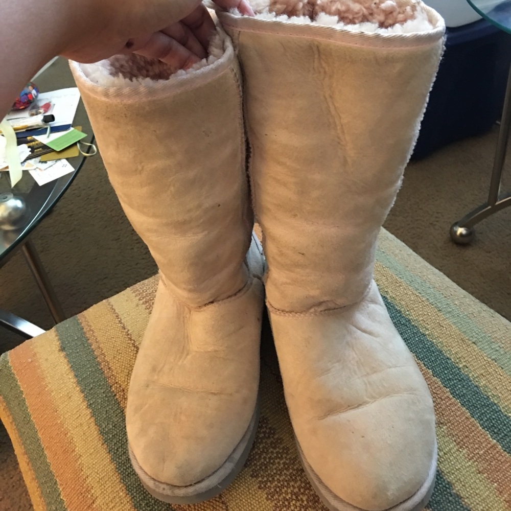 Ugg boots light pink