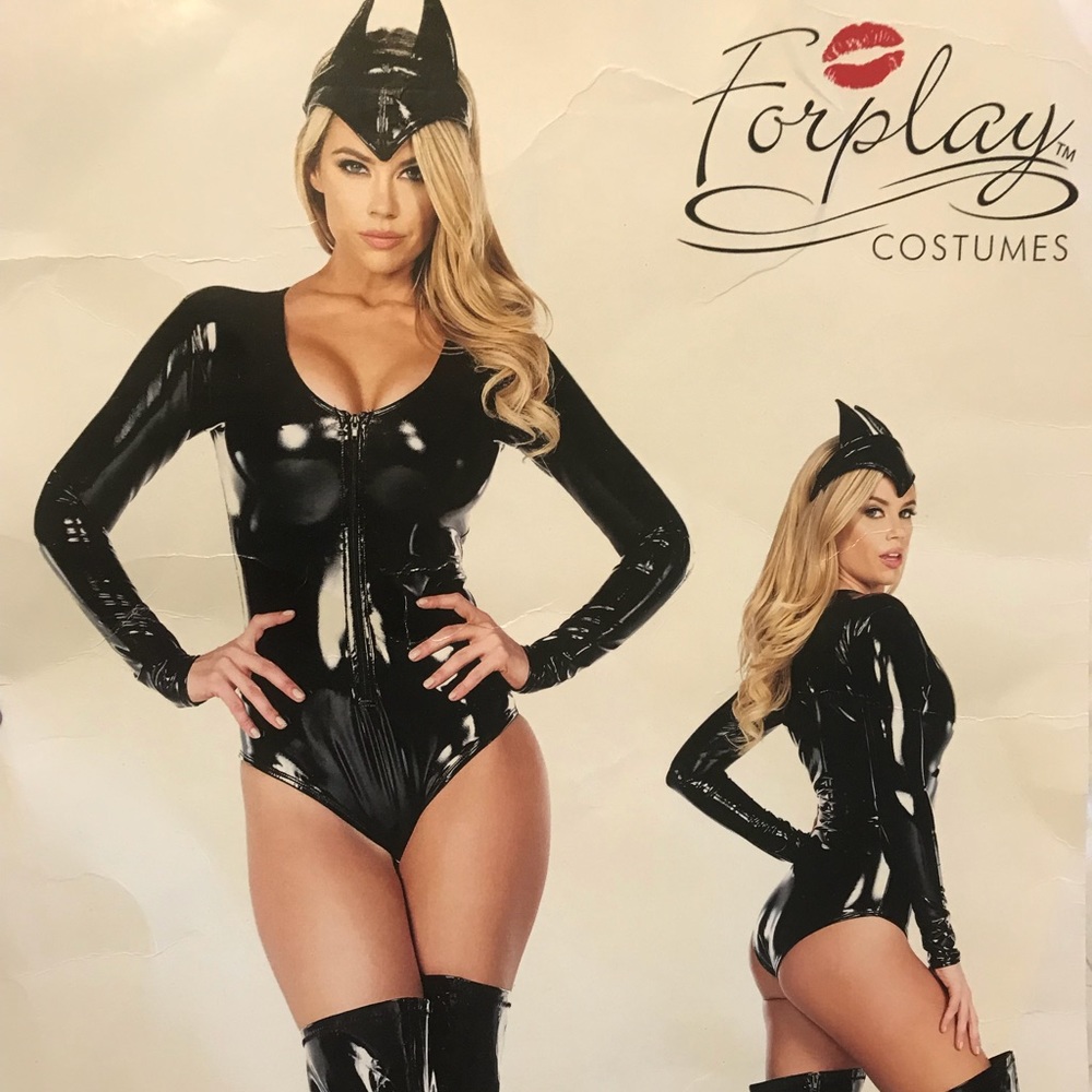 Sexy Catwoman! (FORPLAY HOLLYWOOD)