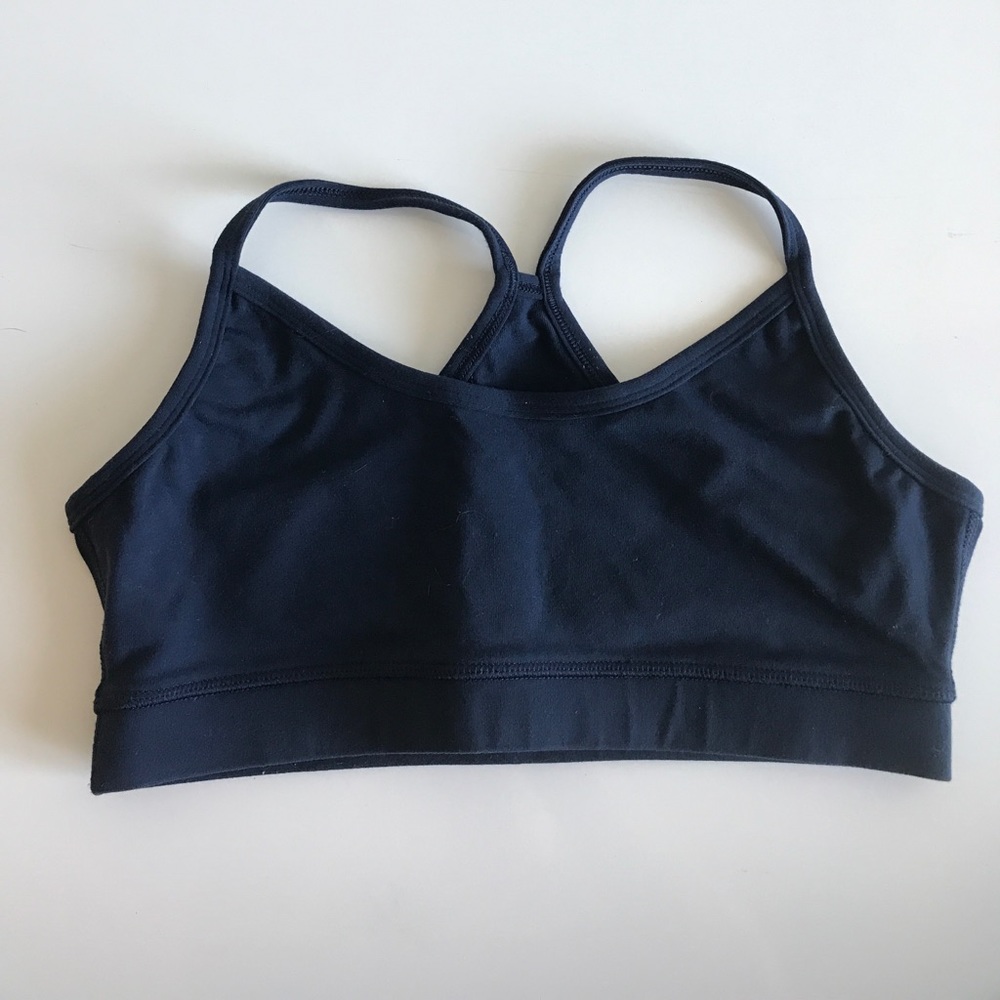 Classic Lululemon sports bra. EUC!