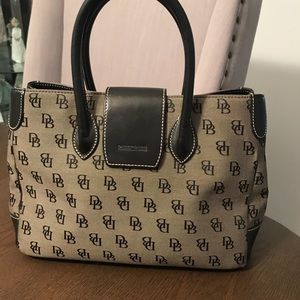 Dooney & Bourke