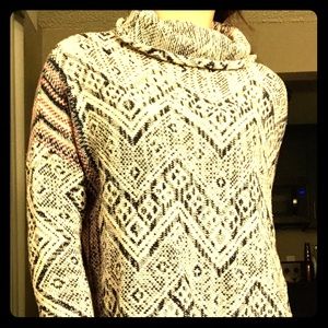 Print turtleneck poncho