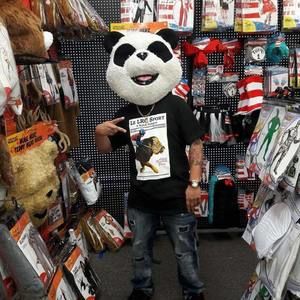 Meet your Posher, Carlos