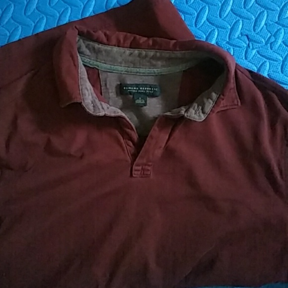 2 Collar shirts - Picture 3 of 4