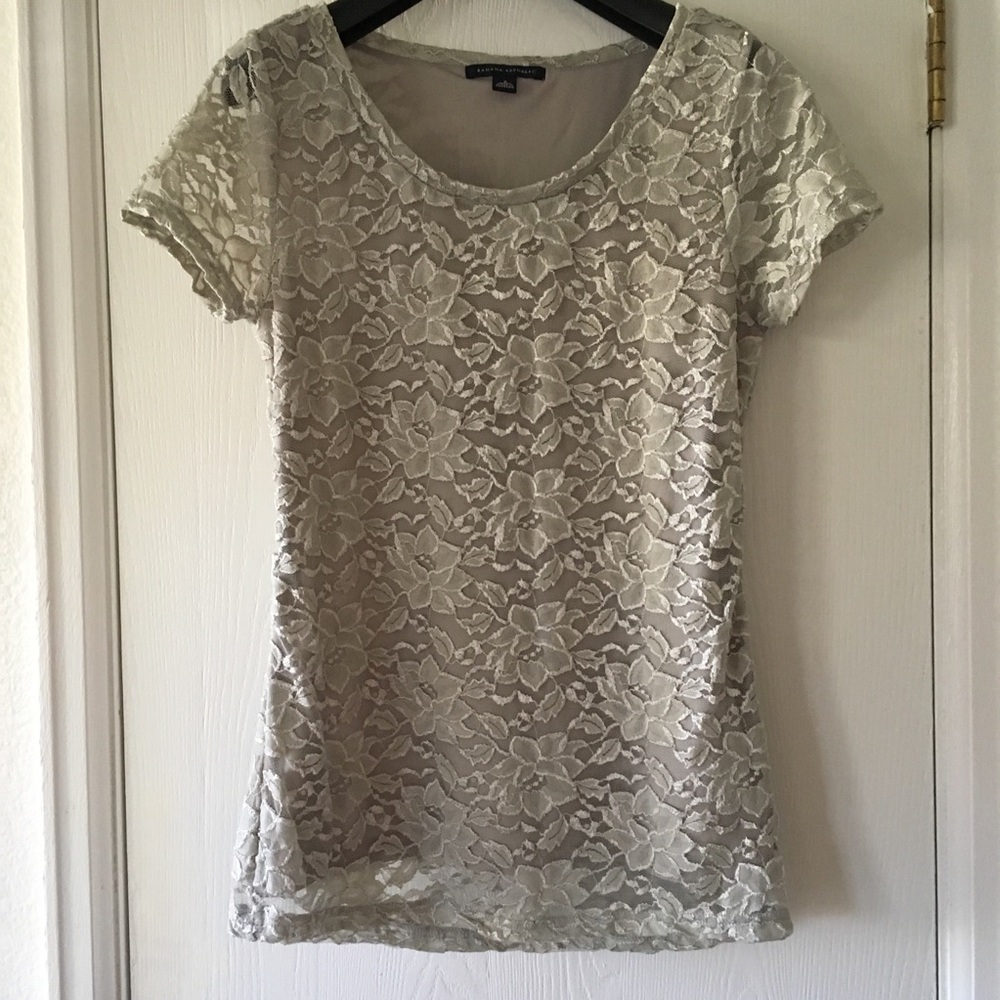20% off 2+! Lined silver lace