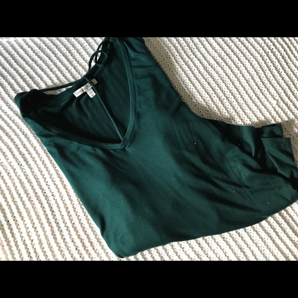 Long sleeve emerald top