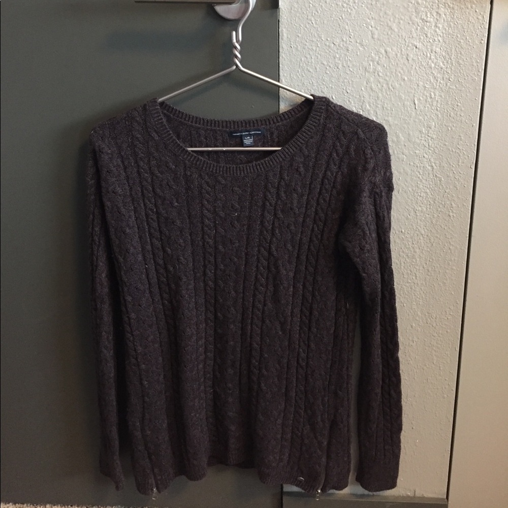 American Eagle sweater