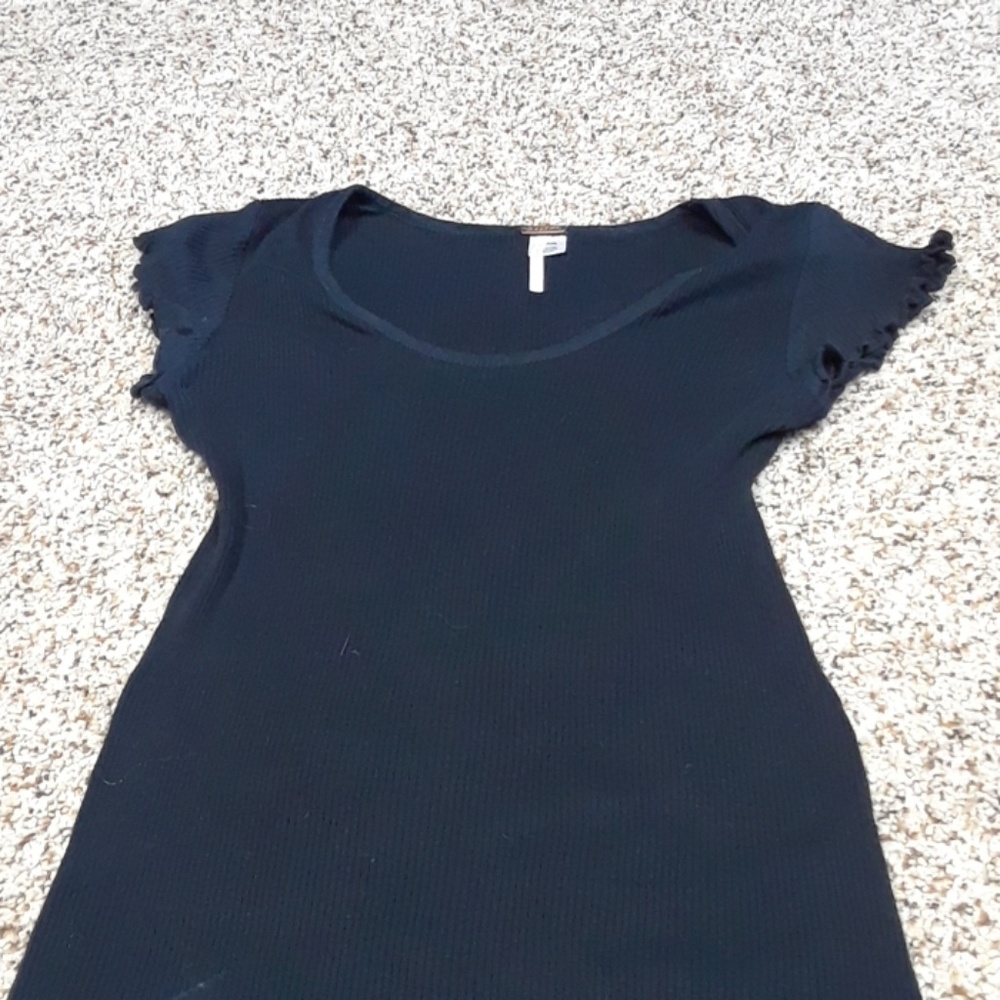 Medium shirt black